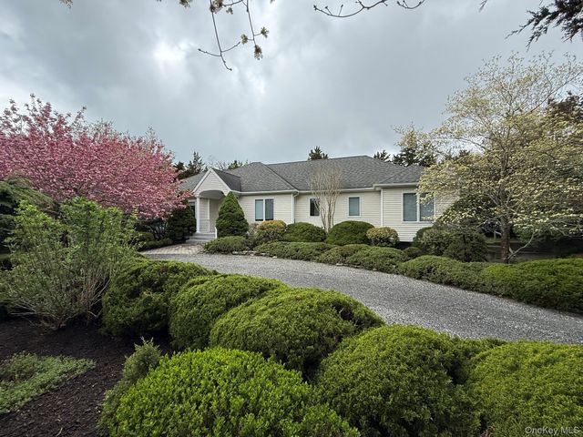 650 The Esplanade, Southold, NY 11971