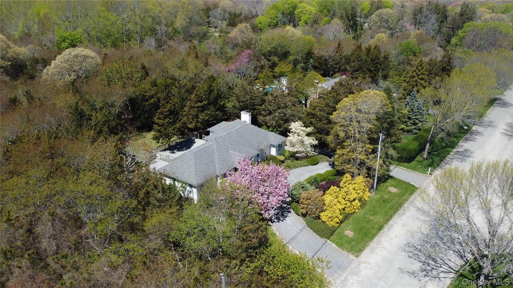 650 The Esplanade, Southold, NY 11971
