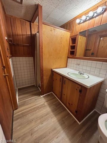 4621 Shattalon Drive, Winston-salem, NC 27106