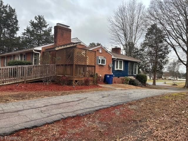 4621 Shattalon Drive, Winston-salem, NC 27106