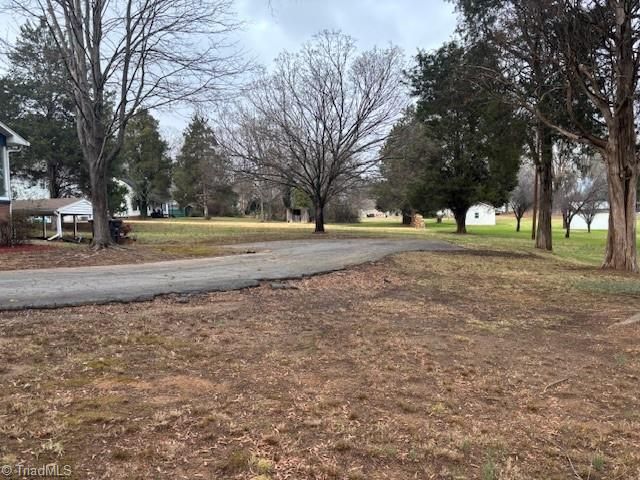 4621 Shattalon Drive, Winston-salem, NC 27106