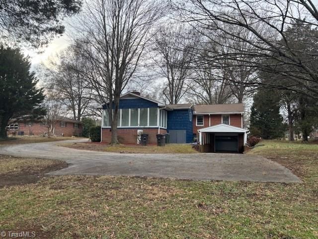 4621 Shattalon Drive, Winston-salem, NC 27106
