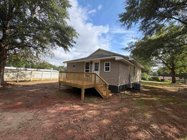 98 Blackstock Road, Inman, SC 29349