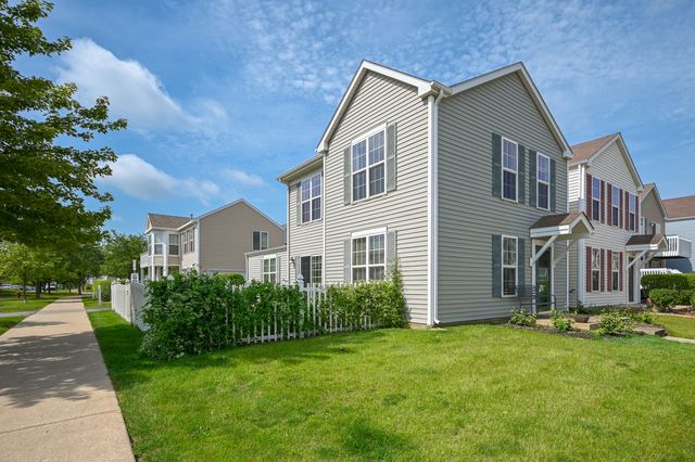 1572 Victoria Park Circle, Aurora, IL 60504