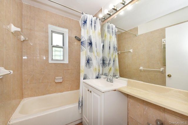 11116 66th Avenue 3B, Forest Hills, NY 11375