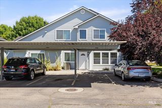 8862 W Candleston Ln, Boise, ID 83709