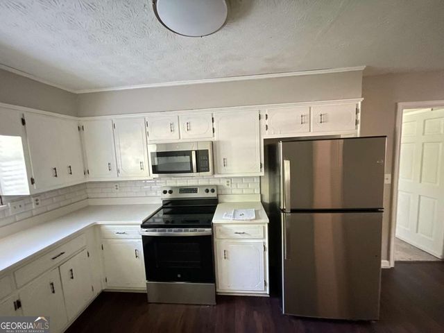 500 Carillon Court, Stone Mountain, GA 30083