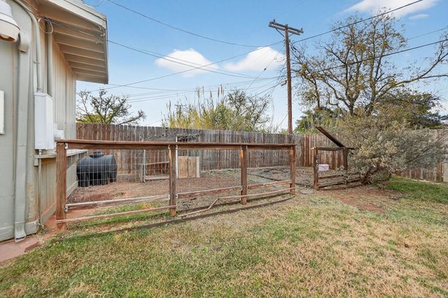 1606 W Louisiana Ave, Midland, TX 79701