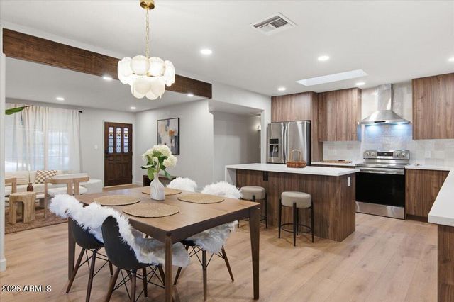 1708 W SUNNYSLOPE Lane, Phoenix, AZ 85021