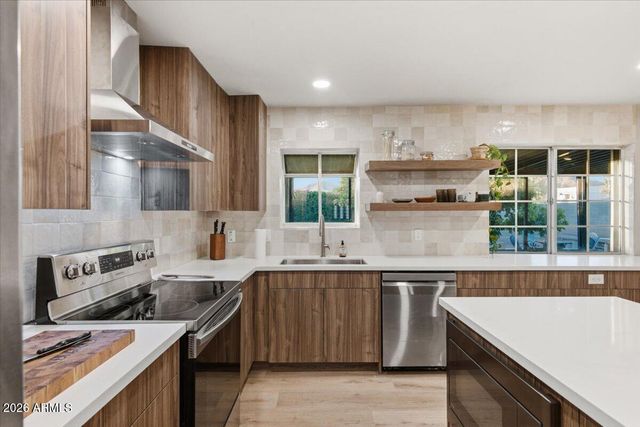 1708 W SUNNYSLOPE Lane, Phoenix, AZ 85021