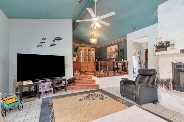 220 NORMANDY CIRCLE W, Palm Harbor, FL 34683