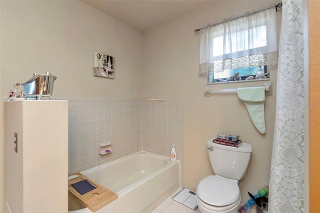 220 NORMANDY CIRCLE W, Palm Harbor, FL 34683