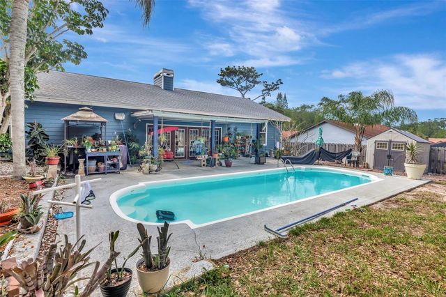 220 NORMANDY CIRCLE W, Palm Harbor, FL 34683