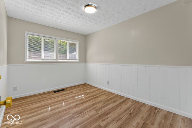 2843 Falcon Drive, Indianapolis, IN 46222