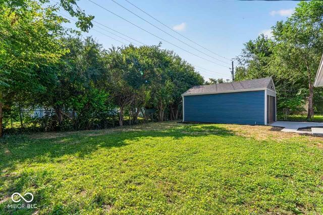 2843 Falcon Drive, Indianapolis, IN 46222