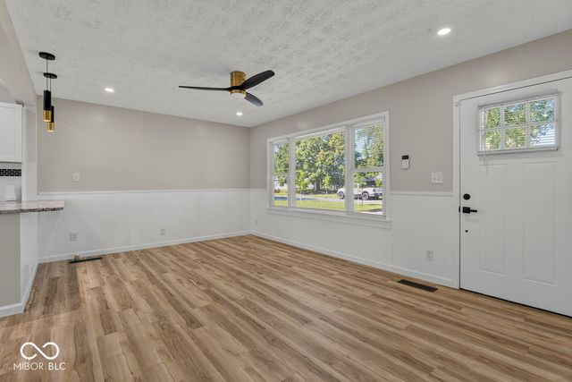2843 Falcon Drive, Indianapolis, IN 46222