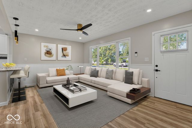 2843 Falcon Drive, Indianapolis, IN 46222