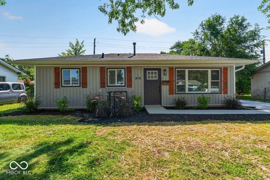2843 Falcon Drive, Indianapolis, IN 46222
