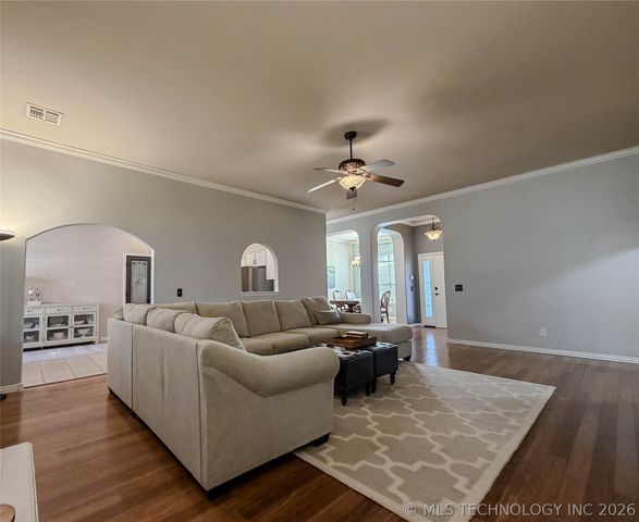 5312 Richmond Drive, Bartlesville, OK 74006