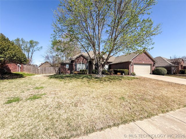 5312 Richmond Drive, Bartlesville, OK 74006