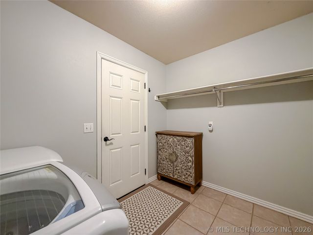 5312 Richmond Drive, Bartlesville, OK 74006