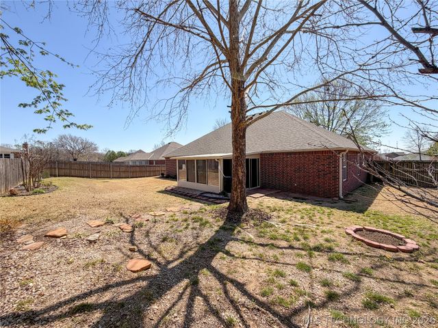 5312 Richmond Drive, Bartlesville, OK 74006