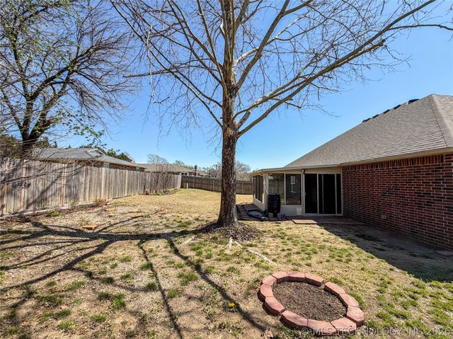 5312 Richmond Drive, Bartlesville, OK 74006