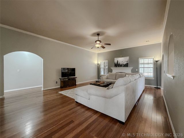 5312 Richmond Drive, Bartlesville, OK 74006