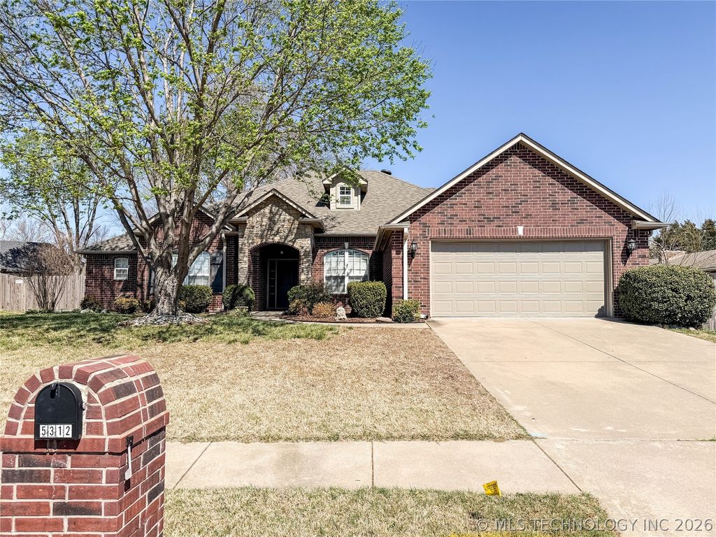 5312 Richmond Drive, Bartlesville, OK 74006