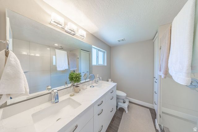 2100 E KAYLAND WAY, Holladay, UT 84117
