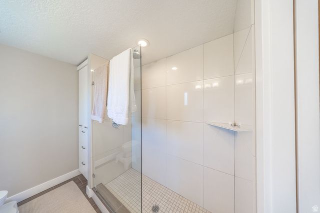 2100 E KAYLAND WAY, Holladay, UT 84117