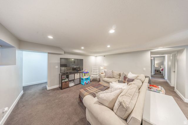 2100 E KAYLAND WAY, Holladay, UT 84117