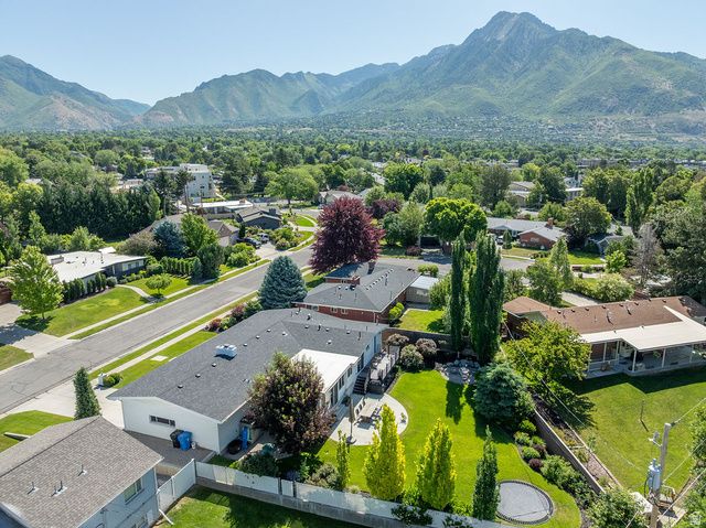 2100 E KAYLAND WAY, Holladay, UT 84117
