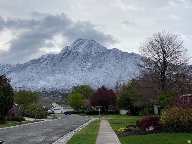 2100 E KAYLAND WAY, Holladay, UT 84117