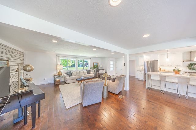 2100 E KAYLAND WAY, Holladay, UT 84117