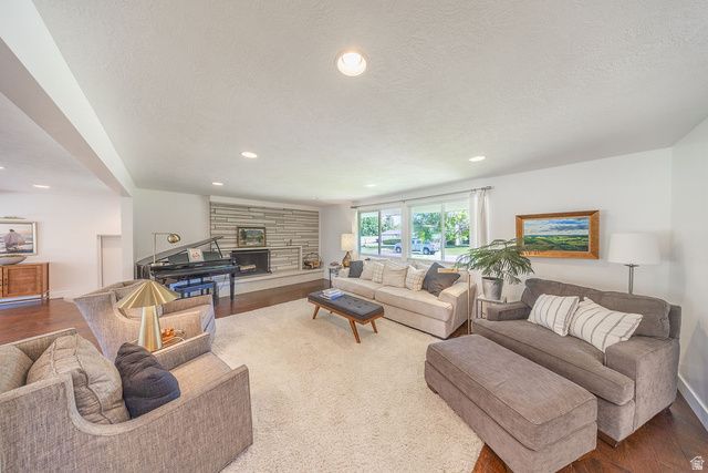 2100 E KAYLAND WAY, Holladay, UT 84117