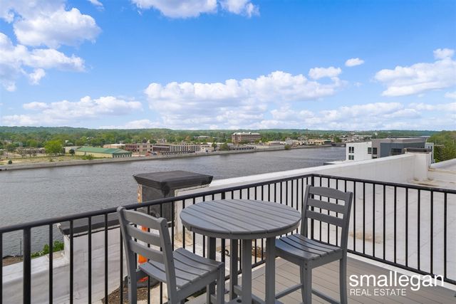 940 Monroe Avenue 444, Grand Rapids, MI 49503