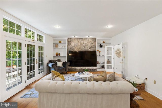 165 ARRETON RD, Princeton, NJ 08540