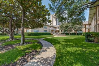 8619 Edgemere Road C, Dallas, TX 75225