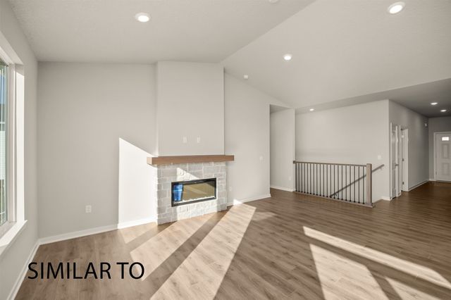 9407 Emilia Lane, West Des Moines, IA 50266