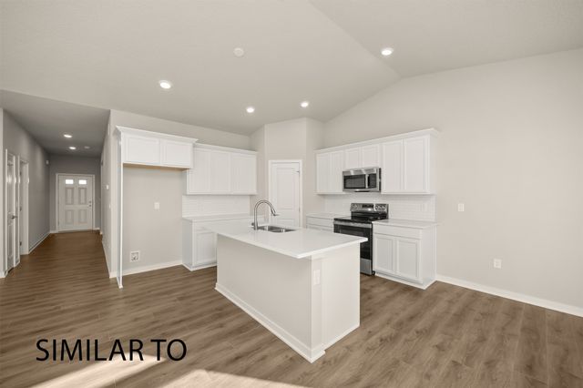 9407 Emilia Lane, West Des Moines, IA 50266