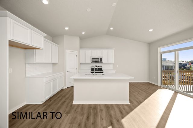 9407 Emilia Lane, West Des Moines, IA 50266