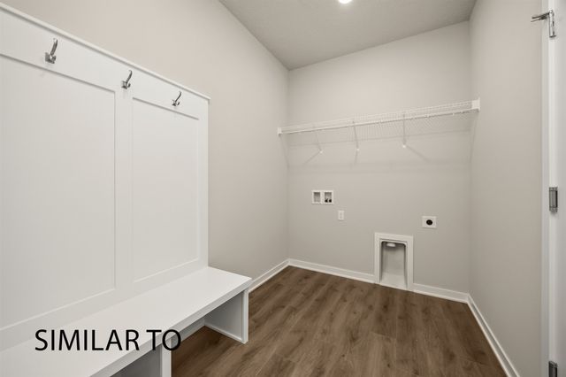 9407 Emilia Lane, West Des Moines, IA 50266