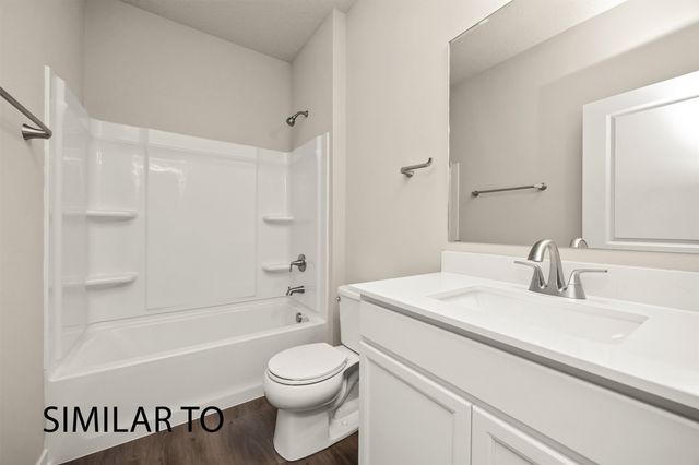 9407 Emilia Lane, West Des Moines, IA 50266