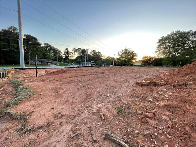 2312 Rockbridge Road, Stone Mountain, GA 30087
