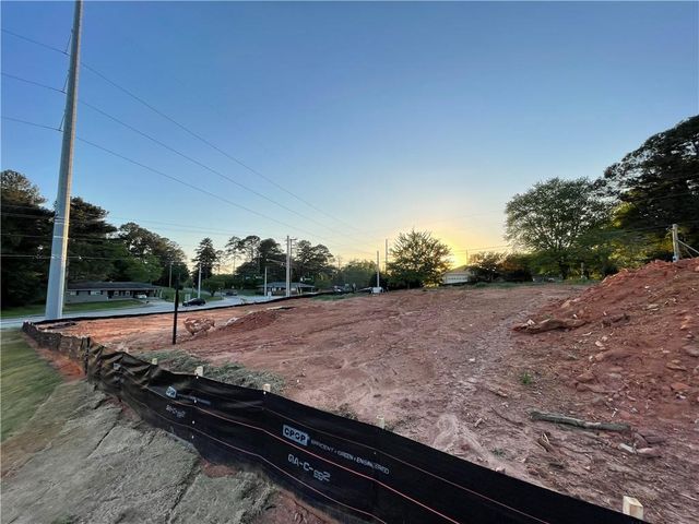 2312 Rockbridge Road, Stone Mountain, GA 30087