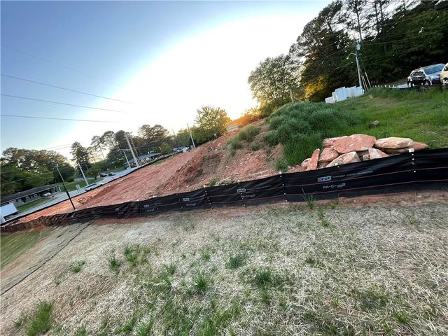 2312 Rockbridge Road, Stone Mountain, GA 30087