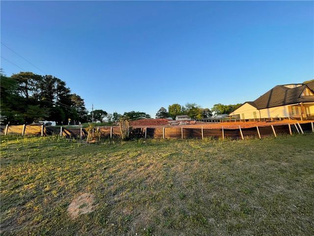 2312 Rockbridge Road, Stone Mountain, GA 30087