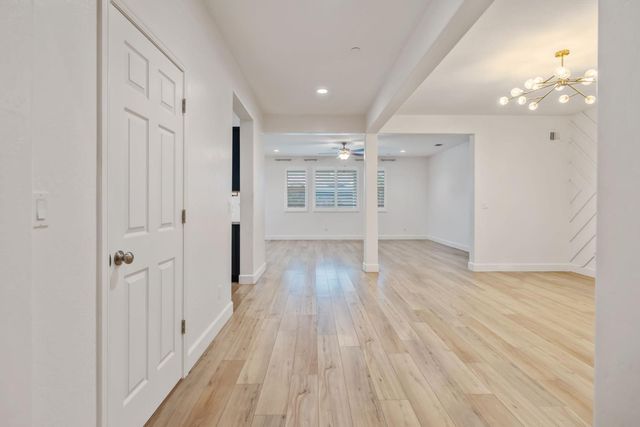 801 Howard Street, Kingsburg, CA 93631