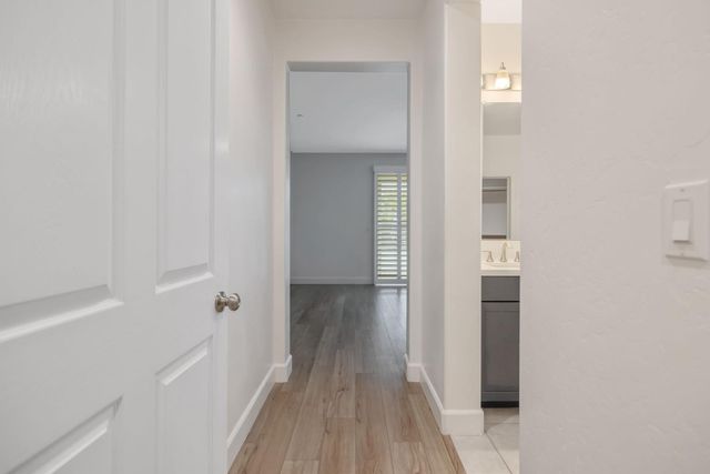 801 Howard Street, Kingsburg, CA 93631